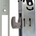 1-1/2in Backset Hookbolt, 1in x 6-7/8in Radius Faceplate, Fits Glass Aluminum Doors, 628/US28 Aluminum Clear Anodized